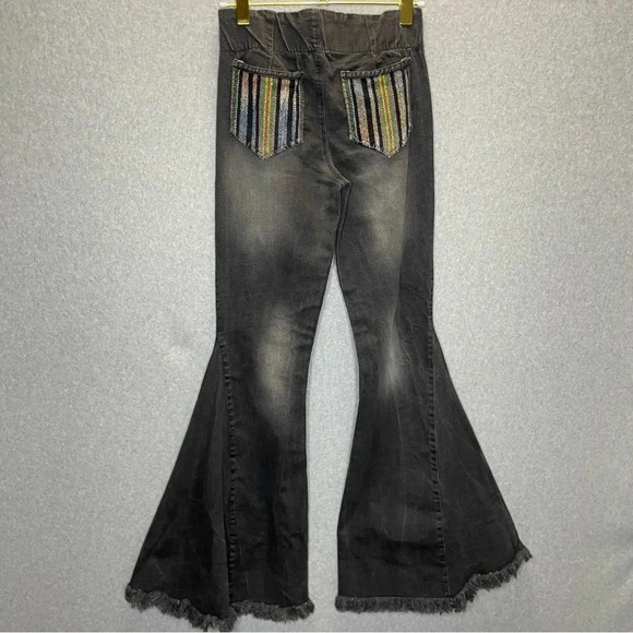 Judith March Bell Bottom Pull On Embroidered Jeans - Picture 6 of 7